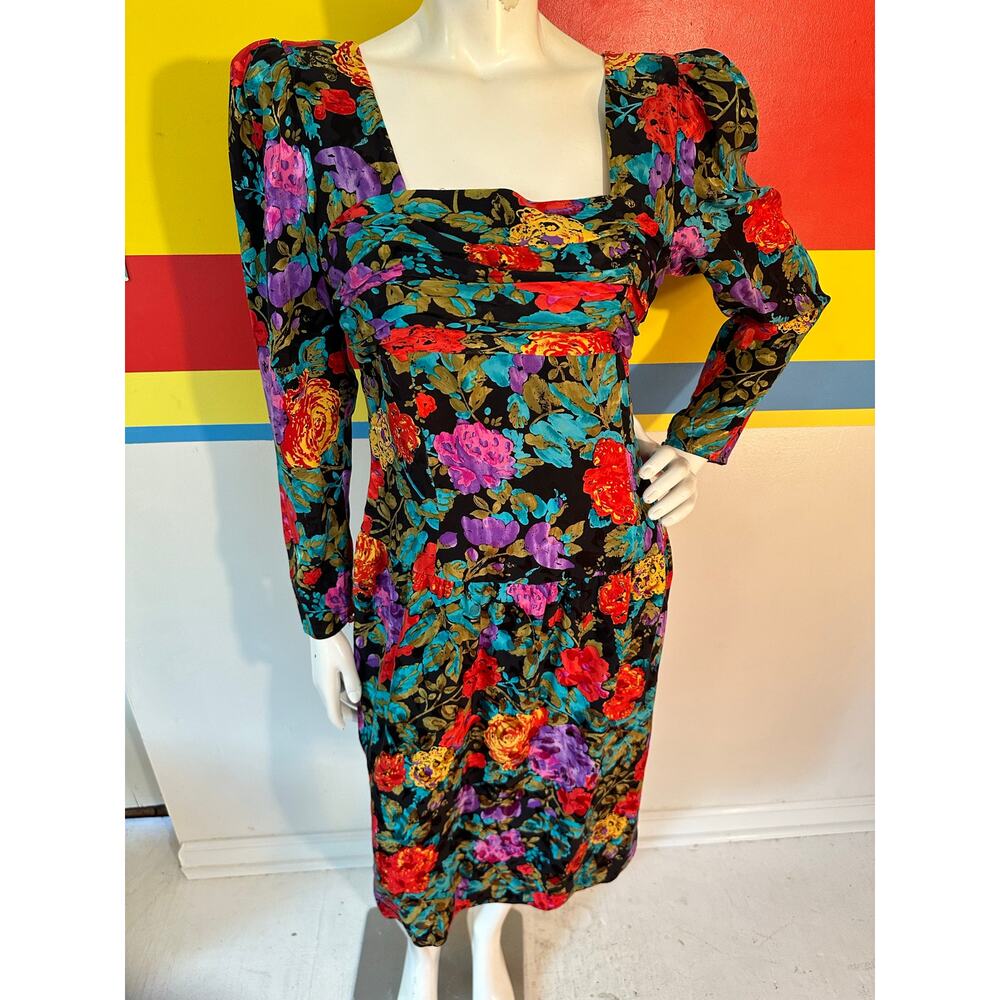 1980s 80s vintage floral silk cocktail dress Maggy London s 90s 1990s sleeves